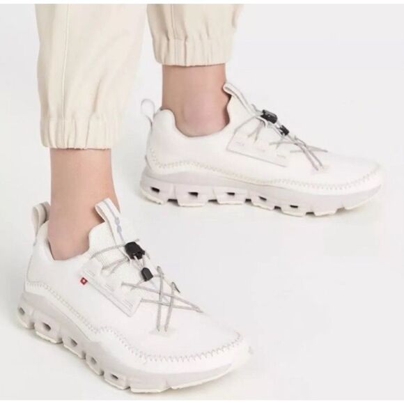 On Running Cloudaway Hiking Sneaker Ivory Pearl 9.5 - Picture 1 of 13